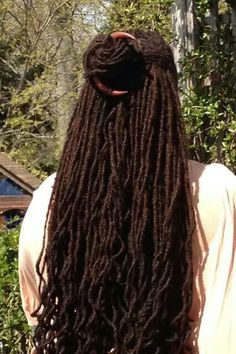 Loc crush Jet Black Sisterlocks, Long Locs Natural, Grunge Blonde, Skater Hair, Locs Ideas, Long Dreadlocks, Long Locs, Growing Out Bangs