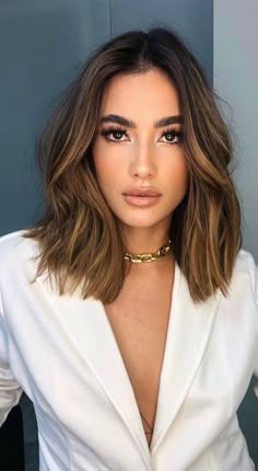 Dark Hair Lob, Hair Lob, Timeless Hairstyles, Long Bobs, Brunette Hair With Highlights, Lob Hairstyle, Long Bob Hairstyles