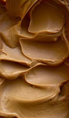 Текстура карамели Asmr Aesthetic Photo, Caramel Aesthetic Wallpaper, Caramel Aesthetic, Caramel Ganache, Valrhona Chocolate, Caramel Latte, Night Snacks, Caramel Color