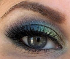 Wedding Makeup Bride, Hazel Eye Makeup, Makeup Hacks Tutorials, Makeup For Hazel Eyes, Minimal Makeup, Halloween Makeup Easy