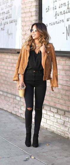 Outfit Ideas Ripped Jeans, Outfit Trabajo, Casual Techwear, Estilo Hipster, Winter Leather Jackets, Boating Outfit, Fall Jeans, Winter Jeans, Winter Chic