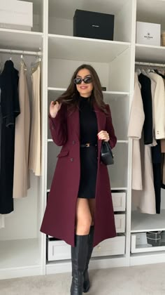 Outfit Ideas Winter Elegant, Layering Outfits Women, Professional Women Outfits, Women Lawyer Fashion, Female Lawyer Fashion, Outfit Navidad, Outfit Minimalista, Female Lawyer, Female Boss