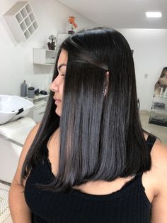 Midnight Black Hair, Hair Colora, Angled Bob Hairstyles, Bangs With Medium Hair, Long Bob Haircuts, Hairdos For Curly Hair, Haircuts Straight Hair, Long Bob Hairstyles, Long Bob