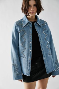 Bling Denim, Layered Hoodie, Blouse Casual Fashion, Free People Tank Top, Denim Shirts, Fall Denim, Puff Long Sleeves, Fashionista Clothes, Abayas Fashion