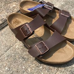 Birkenstock Arizona Birko -Flor New With Tag No Box Shoes Birkenstock, Men Birkenstock, Birkenstock Men, Birkenstock Brown, Birkenstock Arizona, Birkenstock Shoes, Brown Sandals, Dream Shoes, Flip Flop Sandals