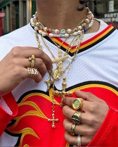 vintage & streetwear - vinted finds Streetwear Accessories Aesthetic, Gold Chunky Chain Jewelry For Streetwear, Chrome Hearts Gold Necklace, Streetwear Necklace With Chunky Chain Link, Gold Cuban Link Necklace For Streetwear, Metal Cuban Link Necklace For Streetwear, Gold Outfits, Gem Gem