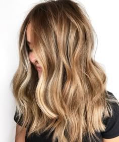 Blond Hair With Dark Lowlights, Light Spring Hair Color Ideas, Warm Highlights For Light Brown Hair, Brown Hair With Highlights And Lowlights, Brunette Balayage, Balayage Blonde, Caramel Hair, Hair Color Light Brown, Honey Blonde Hair