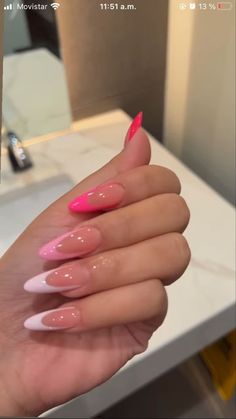 Stylish Nails Summer, White Tips Nails, Fall 2022 Nails, Short Nails Fall, French Tips White, Nails Summer 2022, Gel Nails French, Kutek Disney, Unghie Sfumate