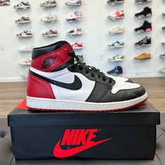 Size 13 Authentic 2016 Pair Pre Owned Jordan 1 Black Toe, Shoes Jordan 1, Jordan 1 Black, Shoes Jordan, Jordan Black, Jordans For Men, Jordan Shoes, Mens Shoes Sneakers, Jordan 1