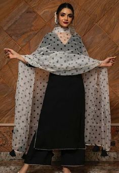 Gota Embellished Pure Cotton Pakistani Suit in Black Polka Dot Suits Women Indian, Polka Dots Kurti Indian, Suits For Women Indian, Dupatta Dress, Black Kurti, Ethnic Wears, Design Kurta, Lawn Dresses, Trendy Outfits Indian