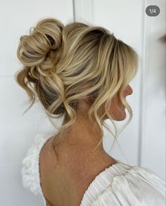 She Is The Moment, Ottawa, Good Old, Love A, Carousel, Bridal Hair, Old Fashioned, Wedding Day, Hair