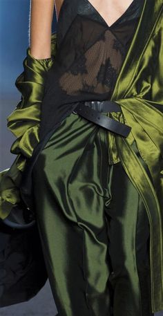 Mode Tips, Ladles, Haider Ackermann, Looks Style, Mode Inspiration, Green Fashion, Fashion Details, Shades Of Green, A Black