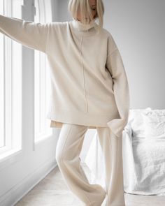 Sweatsuit Outfits, Comfy Lounge Wear, Knitted Pullover Sweaters, Knit Set, Two Piece Outfit, Knitted Pullover, Looks Vintage, Minimal Fashion