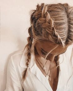 Braids For Medium Length Hair, Greasy Hair, Fishtail Braid, Prom Hairstyles For Long Hair, Greasy Hair Hairstyles, Halloween Hair, Hair Rings, Homecoming Hairstyles, Hair Day