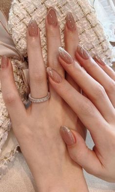 Mehndi Nails Design, Gel Nails For Indian Wedding, Nail Art Bridal Indian, Indian Gel Nail Designs, Nail Ideas For Indian Wedding, Wedding Nails Bridesmaid Indian, Bridal Gel Nails Wedding Brides, Nail Art Designs For Wedding Indian, Nail Art For Marriage Function