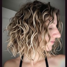 Womens Permed Hair, Body Perms, Medium Length Hair Perm, Beach Wave Perm Short Hair, Perm Medium Length Hair, Beach Wave Perm Medium, Loose Perm Short Hair, Wave Perm Short Hair, Curly Permed Hair