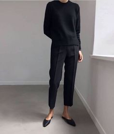 Mode Monochrome, Minimalist Moda, Mode Tips, Chique Outfits, Looks Street Style, All Black Outfit, Mode Inspo, Looks Chic, 가을 패션