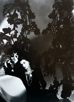 Horst P.Horst, Portrait of Mademoiselle Chanel, Paris, 1937, (c) Conde Nast/Corbis Nuno Bettencourt And Suze Demarchi, Suze Demarchi, Metalhead Men, Matt Hardy, Nuno Bettencourt, Mademoiselle Chanel, Moda Chanel, Chanel #1