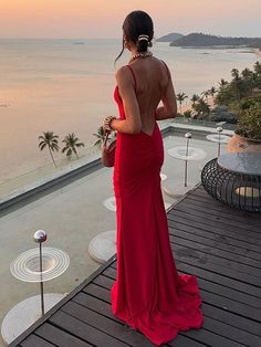 Dinner Attire, Red Backless Dress, Maxi Formal Dress, Dress Dinner, Resort Dress, Latest Maxi Dresses, Satin Dress Long, Cami Maxi Dress, Fishtail Skirt