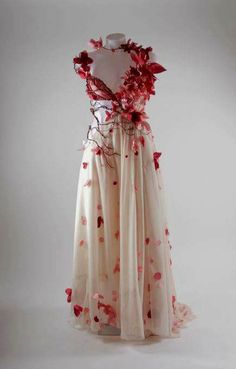 Fairy Dresses, Fantasy Costumes, Fairy Costume, Gorgeous Gowns, Fantasy Clothing, Fantasy Fashion, Costume Halloween, Elie Saab