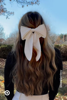 Create easy, chic hairstyles every day. Add this satin bow to instantly elevate your look for a casual day out or family get-togethers. Hair Styles To Wear To School, Bridesmaid Hairstyles Up, Hair For Family Pictures, Hair Styles Girl, Hair With Bow, Cute Hair Ideas, Model Hairstyles, Cute Simple Hairstyles, School Hair