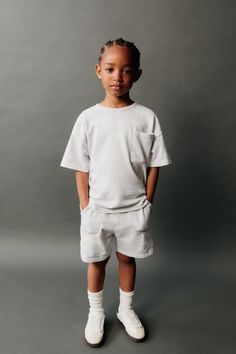 POCKET T-SHIRT AND SHORTS SET Zara Boys Outfits, Boys Outfits, Kid Styles, Zara Boys, Shorts Co Ord, Boys Fashion