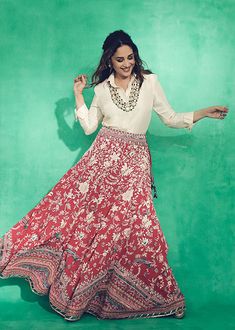 Shirt And Lehenga Outfit, Elegant Skirt Outfits, डिजाइनर कपड़े, Long Skirt Fashion, Long Skirt Outfits, Lehenga Skirt