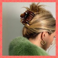 Week Hairstyles, Ponytail Ideas, Claw Clip Hairstyles, Long Night, Cold Morning, Clip Hairstyles, Winter Ideas, 90s Hairstyles, Peinados Fáciles Para Cabello Corto