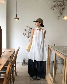 Casual All Black Outfit Summer, Comfort Clothes Aesthetic, Babydoll Tank Outfit, Japanese Silhouette Fashion, Krabi Outfit Ideas, Japanese Layered Fashion, Long Dress Layering Outfit, Jeans Under Dress Outfit, Summer Looks 2024