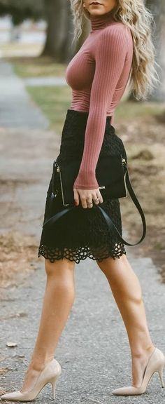 Black lace pencil skirt + nude pumps. Rok Outfit, Trendy Outfits Winter, Elegante Casual, Professional Attire, Outfit Trends, Inspired Outfits, Professional Outfits, Business Casual Outfits, Work Attire