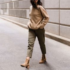 Tan Boots Outfit, Chelsea Boots Outfit, Heeled Chelsea Boots, Confidence Boosters, Suede Chelsea Boots, Old Shoes, Busy Lifestyle, Tan Suede, Chelsea Boot