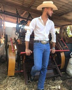 Jaripeo Outfits Men, Mexican Cowboy Outfit, Vaquero Outfit Mexican Men, Cowboy Outfit Men, Country Outfits For Men, Country Boy Outfits, Cowboy Outfit, Men Fashion Photo