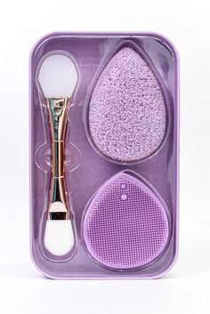 Exfoliation Sponge Gently Exfoliates As It Lathers Product And Buffs Away Dead Skin Cells. Silicone Sponge Invigorates And Massages The Skin With Fine, Flexible Bristles That Increase Circulation For A Healthy Glow. Double Ended Mask Brush Helps Apply Facial Masks, Peel-off Masks, Serums, and Other Skin Care Products. Skin Care Brush, Purple Products, Silicone Sponge, Increase Circulation, Mask Brush, Makeup Brush Bag, Makeup Accesories, Skin Care Items, Makeup Items