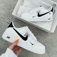 Sepatu Platform, Wallpaper Nike, Nike Shoes Air Force, Black Nike Shoes, Custom Nike Shoes, Nike Trainers