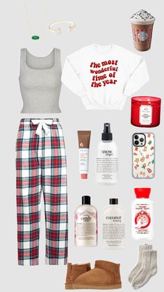 Christmas Pajama Outfit Ideas, Christmas Pj Party Outfit Ideas, Christmas Aesthetic Pjs, Christmas Outfits Pajamas, Christmas Pajama Pants Outfit, Christmas Morning Pajamas, Christmas Pyjama Aesthetic, Christmas Outfits Inspiration, Christmas Pjs Ideas