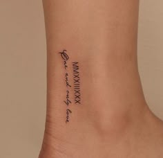 a woman's foot with a tattoo that reads, i am not afraid to see the