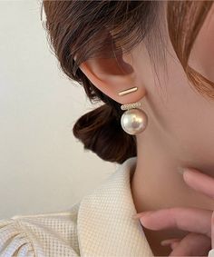 Jewelries – SooLinen Drop Pearl Earrings, Earrings Studs, Modern Pearl Jewelry, Stud Fashion, Daily Hairstyles, Big Pearl, Hanging Jewelry, White Brass, Butterfly Earrings