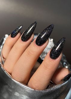 Black Glitter Nails Almond Shape, Black Shiny Nails, Black Holographic Nails, Black Sparkle Nails, Stamping Nail Polish, Kids Nail Polish, Confetti Nails, Shiny Nails, Daisy Nails