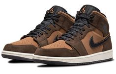 Besides the earth brown color scheme, the pair embraces a trail-inspired style by also incorporating reflective dots on the laces and accents on the heel. SKU: DC7294-200 Release Date: 26 Nov 2021 Color: Dark Chocolate/Archaeo Brown/Black/Crimson Bliss (AJ1/SNKR/Retro/Men's/Mid Top/Basketball/Wear-resistant) Nike Jordan 1 Mid, Nike Kicks, Chocolate Men, Trendy Shoes Sneakers, Air Jordan 1 Mid Se, Air Shoes, Nike Air Jordan 1 Mid, Nike Air Shoes, Jordan 1s