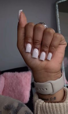 Medium Milky White Acrylic Nails, Short Acyrilics Nails French Tip, One Color Acrylic Nails Square, Short Acrylic Nails Ideas Square, Simple Nails No Design, Over Lay Nail Designs, Basic Back To School Nails, Short Acrylic Nails Summer 2024, Cute Short Nail Sets Birthday