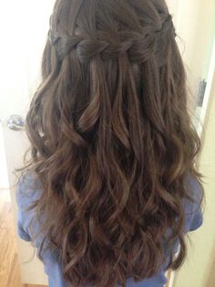 Military Hairstyles, Waterfall Braid With Curls, Women Locs, Waterfall Braid Hairstyle, 40s Hairstyles, 2020 Hairstyles, Braided Hairdo, Waterfall Braid, Wavy Hairstyles