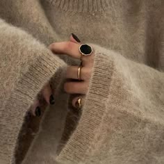 Estilo Hippy, Classy Jewelry, Jewelry Lookbook, Style Board, Winter Style, Dark Academia, Out Of Style