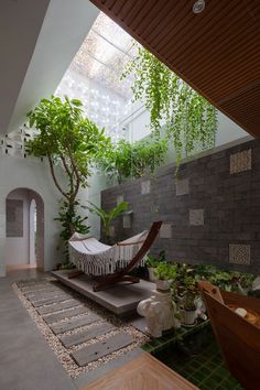 Landscape Ideas Vertikal Garden, Kolam Koi, Indoor Courtyard, House Arch Design, Home Garden Design, Patio Interior