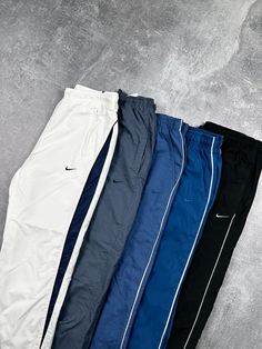 Nike Vintage Trackpants Nike Retro Joggers, Retro Nike Tracksuit, Nike Vintage Clothes, Windbreaker Pants Outfit Men, Nike Pants Vintage, Nike Vintage Pants, Nike Vintage Tracksuit, Nike Vintage Track Pants, Vintage Nike Pants