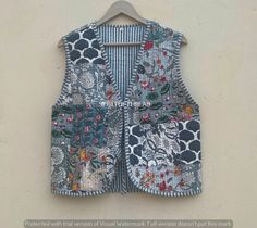 This is a Gorgeous Piece Of Cotton Patchwork print quilted vest jacket. SIZING Size - All Size WE INCREASE SIZE MEASURE AND UPDATED Small Size - Chest -38 inch Length- 20.5 inch Arm Hole- 23 Inch Sleeves - less Medium Size - Chest-40 inch Length- 20.5 inch Arm Hole- 23 Inch Sleeves -less Large Size - Chest- 42 Inch Length- 21 inch Arm Hole- 24 Inch Shoulder -17 inch Sleeves -less XL Size - Chest -44 inch Length - 21 Inch Arm Hole- 25 Inch Shoulder-17 inch Sleeves - less XXL size Chest- 46- inche Quilted Gilet, Multicolor Patchwork Quilted Jacket For Spring, Functional Quilted Winter Vest, Casual Long Sleeve Patchwork Quilted Jacket, Casual Quilted Long Sleeve Patchwork Jacket, Long-sleeved Cotton Quilted Jacket With Patchwork, Vest Sewing Pattern, Womens Quilted Jacket, Quilted Clothes