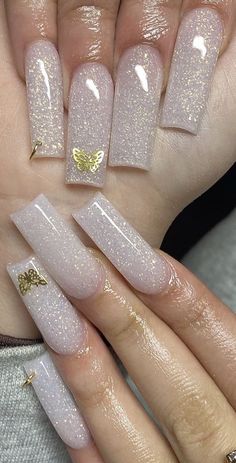 Pink Sparkly Acrylic Nails Square, Long Square Sparkly Nails, White Coffin Acrylic Nails With Glitter, White Base Acrylic Nails, Square Acrylic Nails Glitter, Prom Nails Acrylic Square, Glitter Square Acrylic Nails, Sparkly White Acrylic Nails, Long Glitter Acrylic Nails