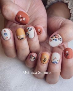 Boho Nails, Simple Gel Nails, Fall Nail Art, Floral Nails, Chic Nails, Gel Nail Art, Artist On Instagram, Flower Nails, Fall Nails