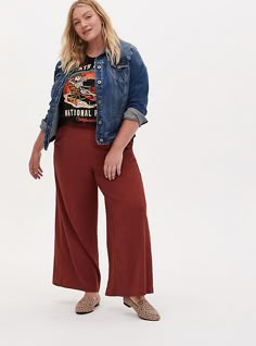 Plus Size Wide Leg Pants, Wide Leg Pants Plus Size, Wide Leg Pants Outfit, Moda Plus, Plus Size Pants, Wide Leg Pant, Curvy Outfits, Brick Red, Work Casual