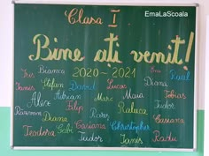 a chalk board with writing on it in front of a green and white wall that says bime di rivenitii