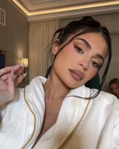 Maquillaje Kylie Jenner, Kylie Jenner Makeup Look, Maquillage Kylie Jenner, Look Kylie Jenner, Kylie Jenner Hair, Kylie Makeup